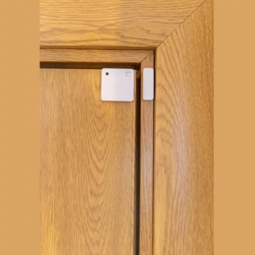 Shelly BLU Door/Window ZB – ajtó- és ablak nyitás érzékelő, dőlésszög és fényszenzorral, Bluetooth, Zigbee, fehér
