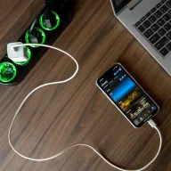   Shelly Power Strip 4 Gen4 – okos hosszabító, négy aljzattal, fogyasztásmérős, Wi-Fi, Zigbee, Matter, fekete