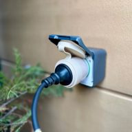   Shelly Wave Outdoor Plug S – okokonnektor, kültéri, fogyasztásmérő, Z-Wave EU LR, barna