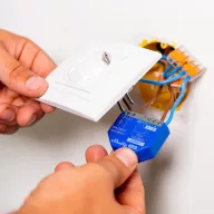   Shelly 1 Gen4 – relé modul, 1 áramkörös, 16A, Wi-Fi, Bluetooth, Zigbee, Matter