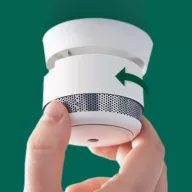   frient Intelligent Smoke Alarm – optikai füstérzékelő, hőmérővel, 85dB hangjelzéssel, Zigbee (SMSZB-120)